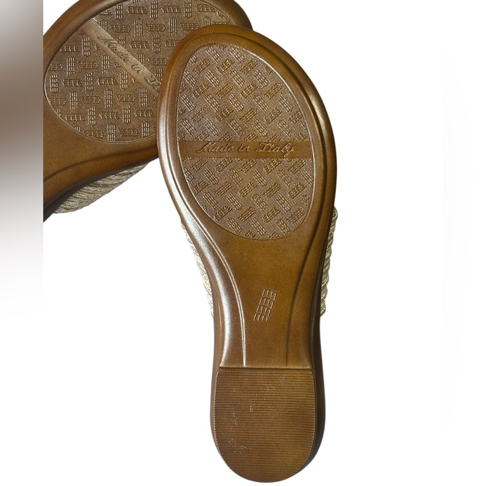 Italian Shoemakers. Tan Thong Sandals with Metallic Braided Strap (8M) NWOT - Picture 7 of 14